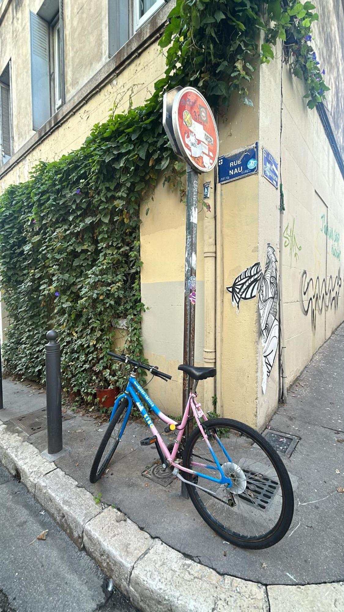 Nau Lägenhet Marseille Exteriör bild
